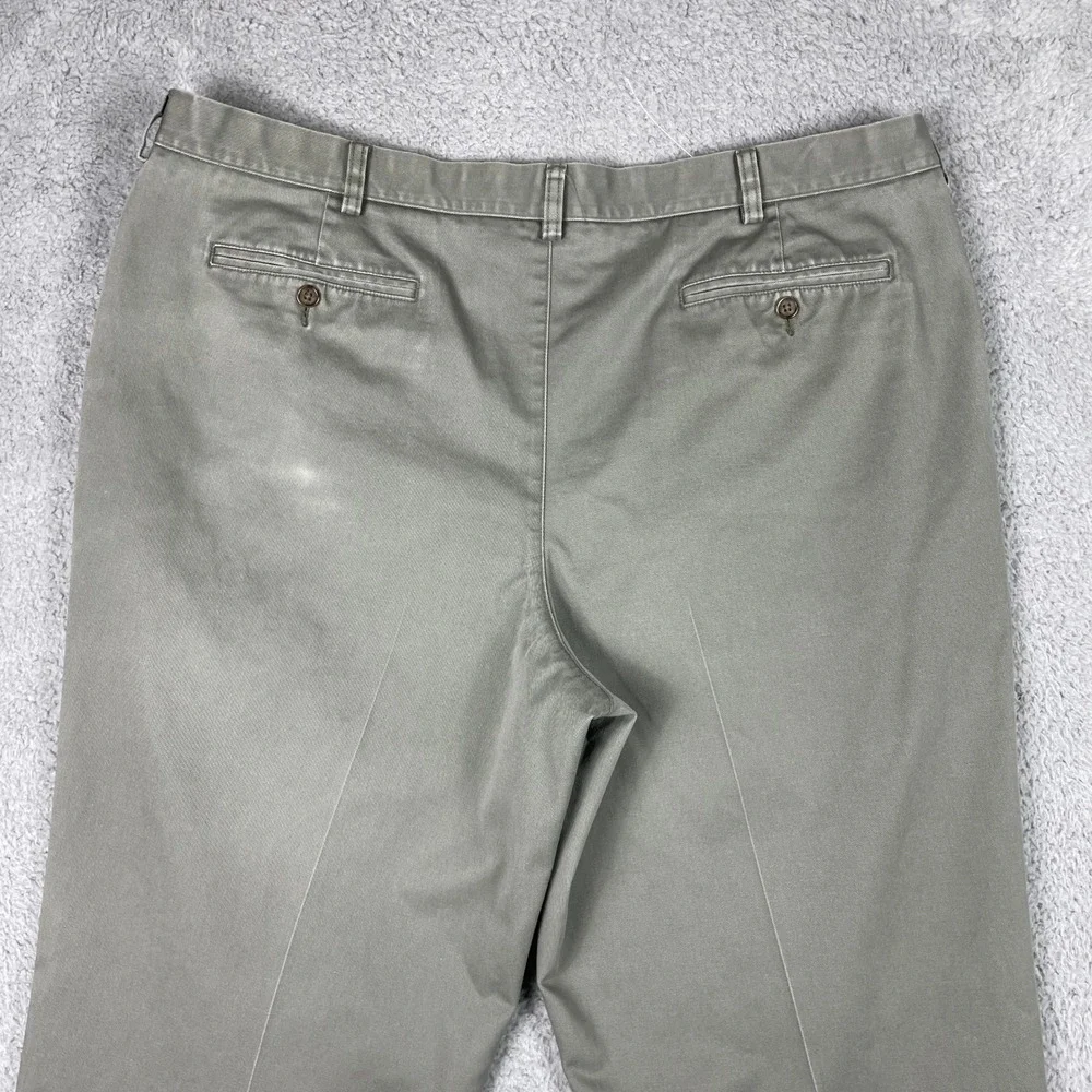 L.L. Bean Classic Fit Chino Pants Mens 42x30 (Fits 40x27) Green Double Pleated